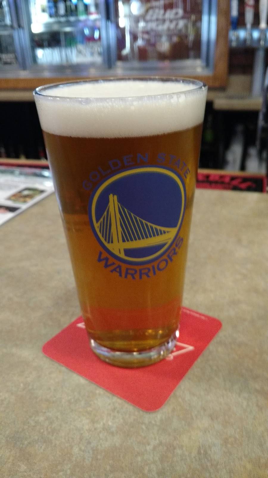 Rookies Sports Bar & Grill | restaurant | 1251 E Yosemite Ave, Manteca, CA 95336, USA | 2098242889 OR +1 209-824-2889