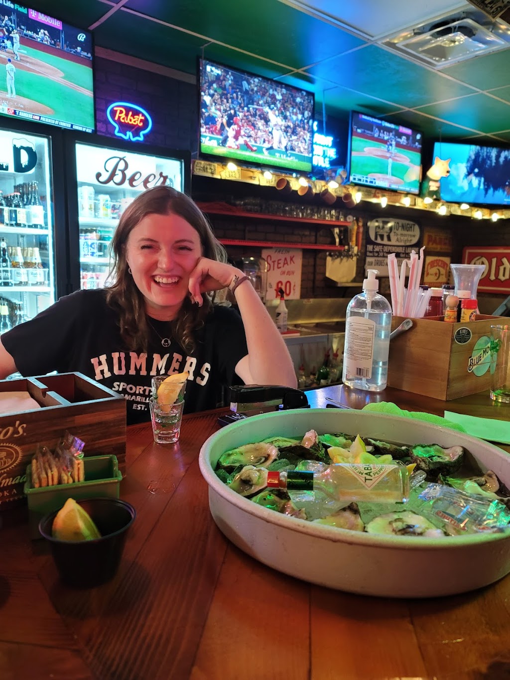 Hummers Sports Cafe | restaurant | 2600 Paramount Blvd # B2, Amarillo, TX 79109, USA | 8063530723 OR +1 806-353-0723