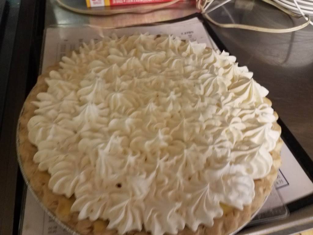 Mid-Town Family Restaurant | restaurant | 123 E Railroad St, Norwood Young America, MN 55368, USA | 9524672721 OR +1 952-467-2721