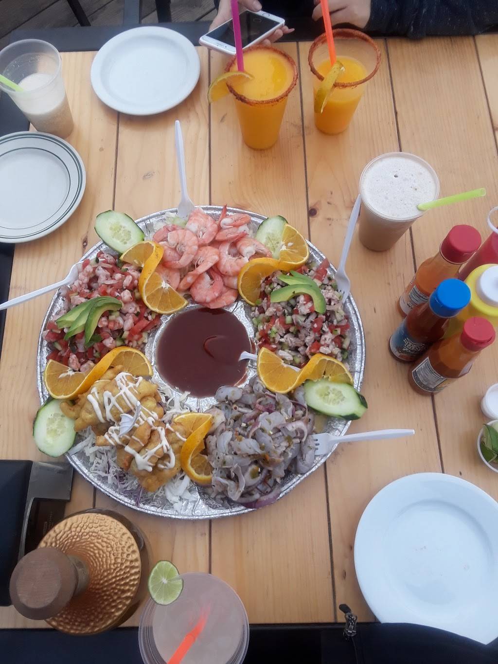 Club Bombay | restaurant | Eucalipto s/n, Playas Rosarito, Centro Playas, 22710 Rosarito, B.C., Mexico | 016611202037 OR +52 661 120 2037