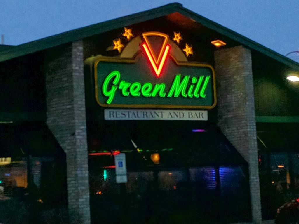 Green Mill Restaurant & Bar | restaurant | 2410 Gateway Ct, Hudson, WI 54016, USA | 7153869900 OR +1 715-386-9900