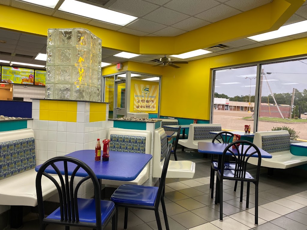 Sharks of Forrest city | restaurant | 2400 N Washington St, Forrest City, AR 72335, USA | 8706332000 OR +1 870-633-2000