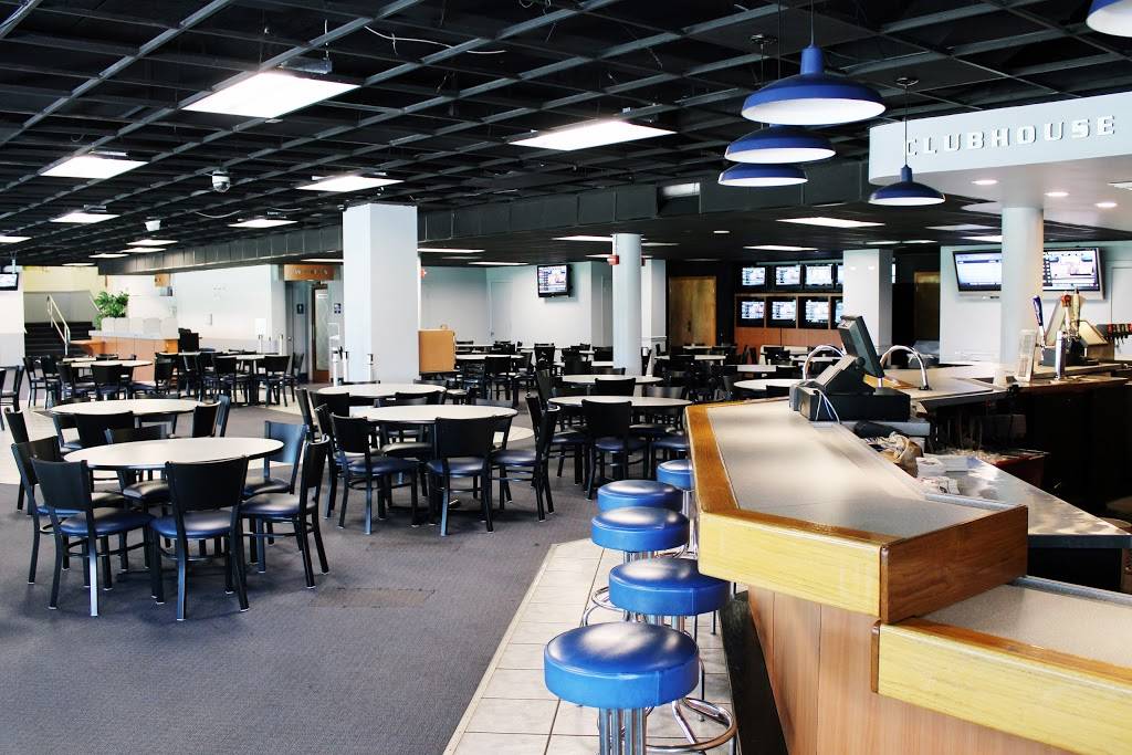 Tampa Bay Downs | restaurant | 11225 Race Track Rd, Tampa, FL 33626, USA | 8138554401 OR +1 813-855-4401