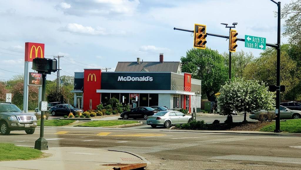 McDonalds | cafe | 578 E Market St, Akron, OH 44304, USA | 3307627747 OR +1 330-762-7747