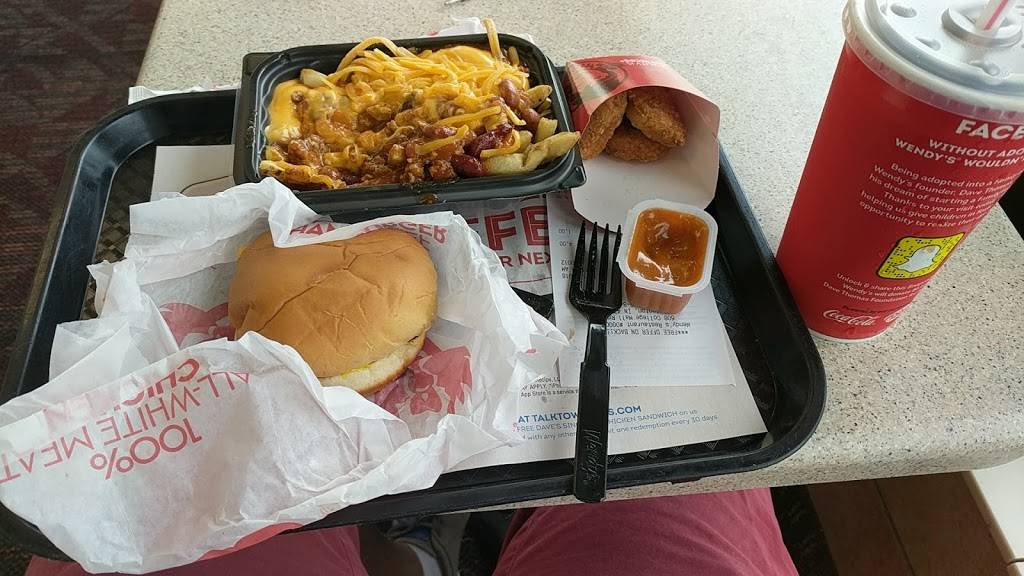 Wendys | restaurant | 608 S College Mall Rd, Bloomington, IN 47401, USA | 8123398428 OR +1 812-339-8428