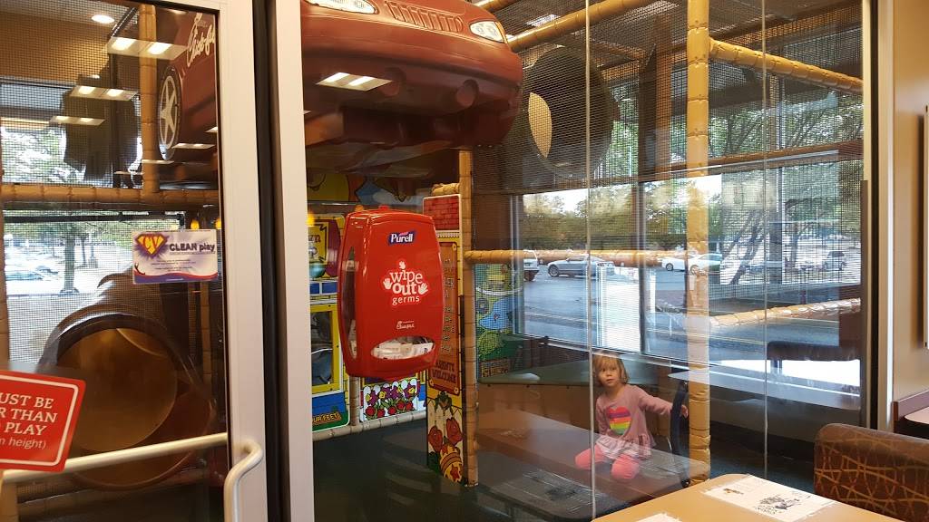 Chick-fil-A | restaurant | 104 Main St, Gaithersburg, MD 20878, USA | 2406319013 OR +1 240-631-9013