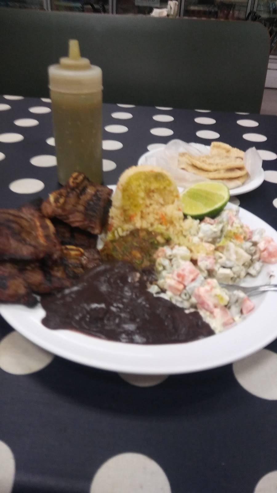 Chapinlandia Bakery | restaurant | 6711 Rampart St, Houston, TX 77081, USA | 7136611095 OR +1 713-661-1095