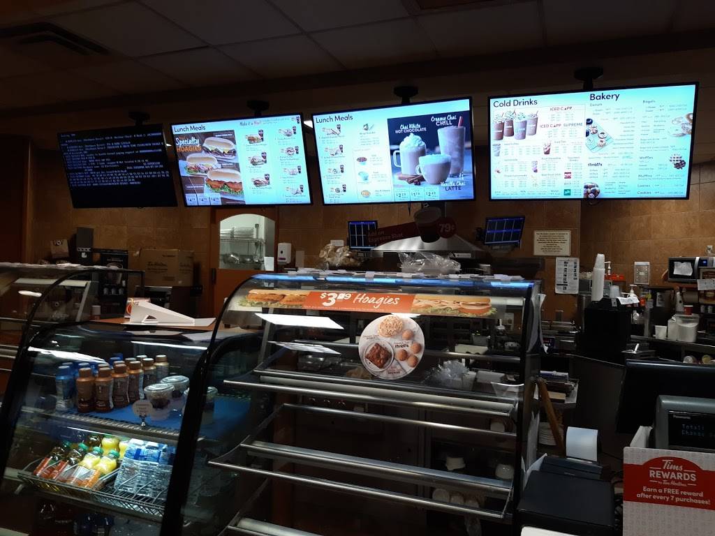 Tim Hortons | restaurant | 15728 15 Mile Rd, Fraser, MI 48026, USA | 5862940332 OR +1 586-294-0332