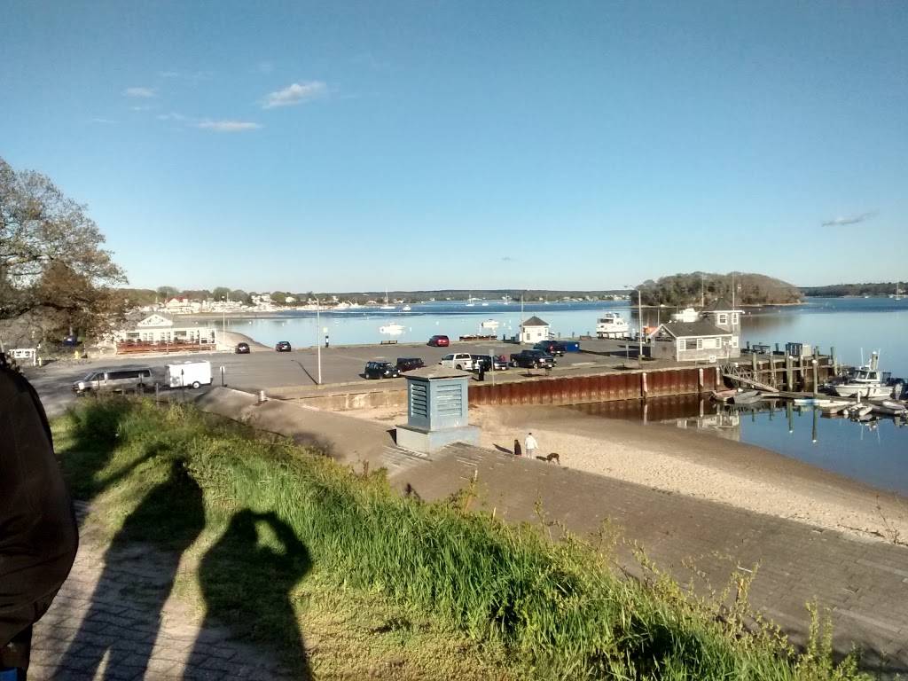 Pier View Restaurant | restaurant | 201 Onset Ave, Onset, MA 02558, USA | 5082955968 OR +1 508-295-5968