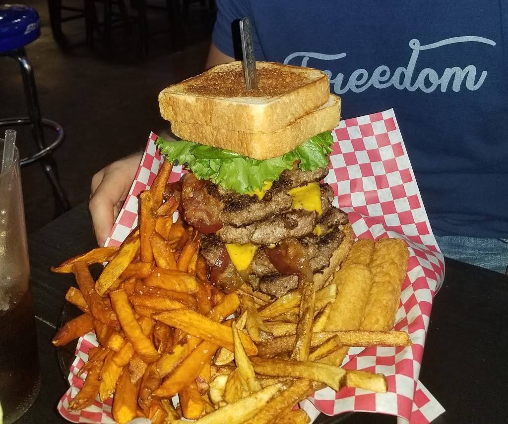 Charlies Sports Grill | restaurant | 14530 Northeast 20th Street, Choctaw, OK 73020, USA | 4052815757 OR +1 405-281-5757