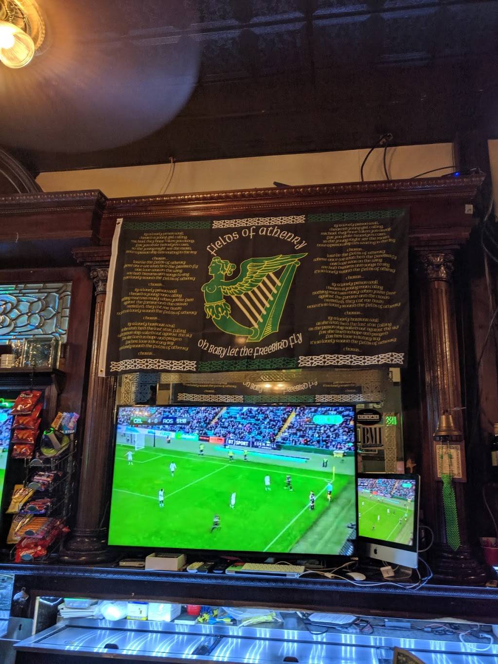 Lucky Leprechaun Irish Pub | restaurant | 7032 International Dr, Orlando, FL 32819, USA | 4073527031 OR +1 407-352-7031