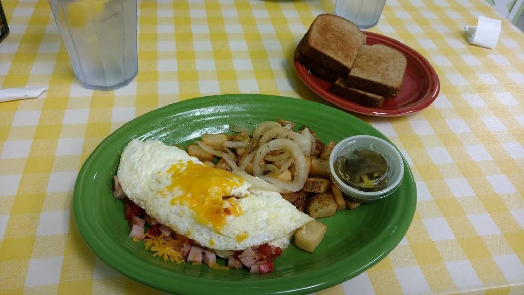 Two Peas Cafe | restaurant | 870 W Hickpochee Ave #500, LaBelle, FL 33935, USA | 8636752891 OR +1 863-675-2891