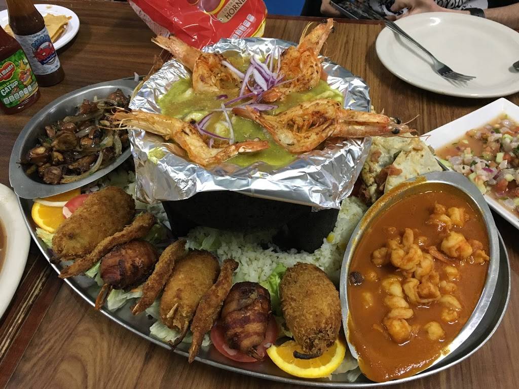 Mariscos Negro Durazo Insurgentes | restaurant | Misión de San Luis #3200, Guaycura, 22216 Tijuana, B.C., Mexico | 016646251254 OR +52 664 625 1254