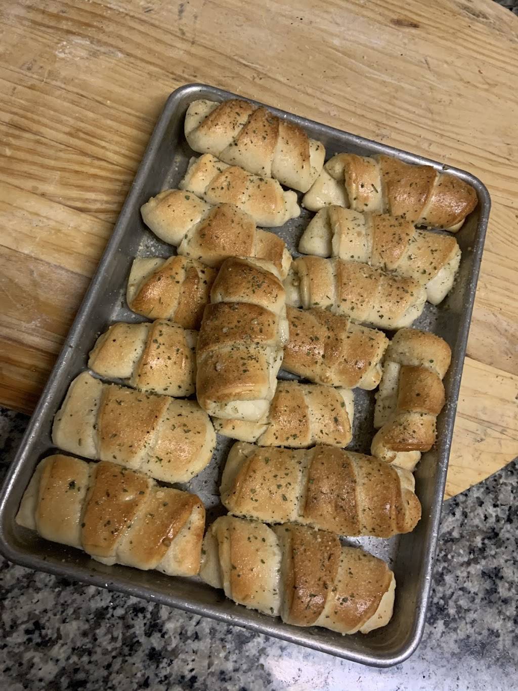 CATAÑO PIZZA PALACE | restaurant | 1999 Federal St, Camden, NJ 08105, USA | 8562033990 OR +1 856-203-3990