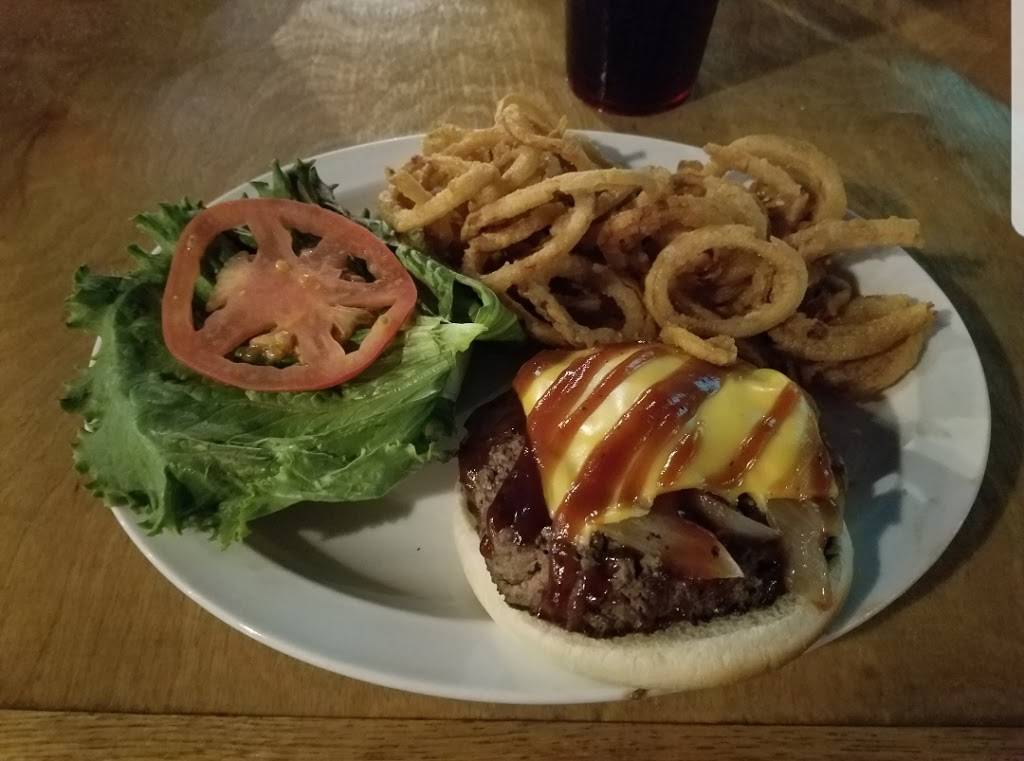 Courtside Bar & Grill | restaurant | 308 2nd Ave, Gallipolis, OH 45631, USA | 7404419371 OR +1 740-441-9371