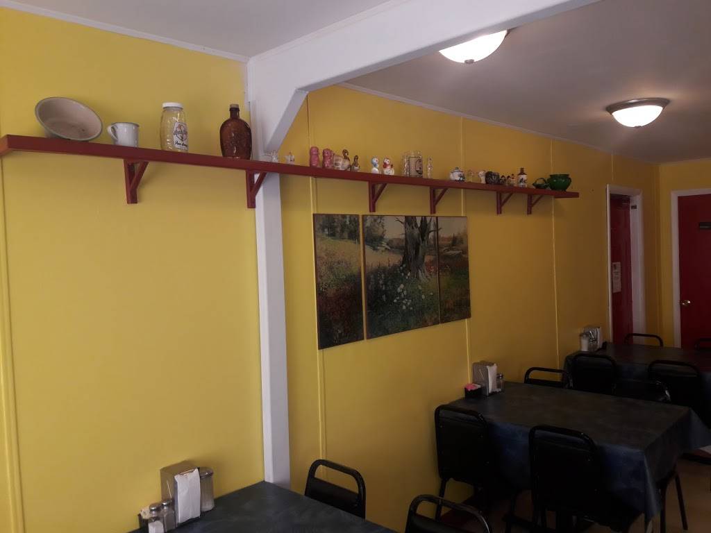 Harvest Table Diner | restaurant | 120 S Center St, Saybrook, IL 61770, USA | 3094759159 OR +1 309-475-9159