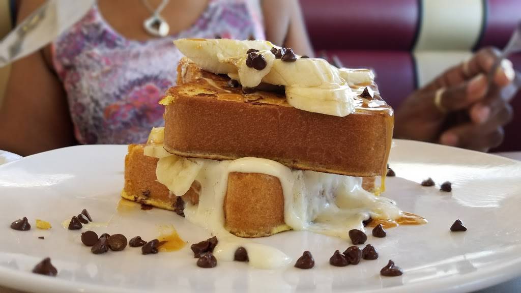 Silver Diner- Waldorf | restaurant | 3081 Festival Way, Waldorf, MD 20601, USA | 3016451224 OR +1 301-645-1224