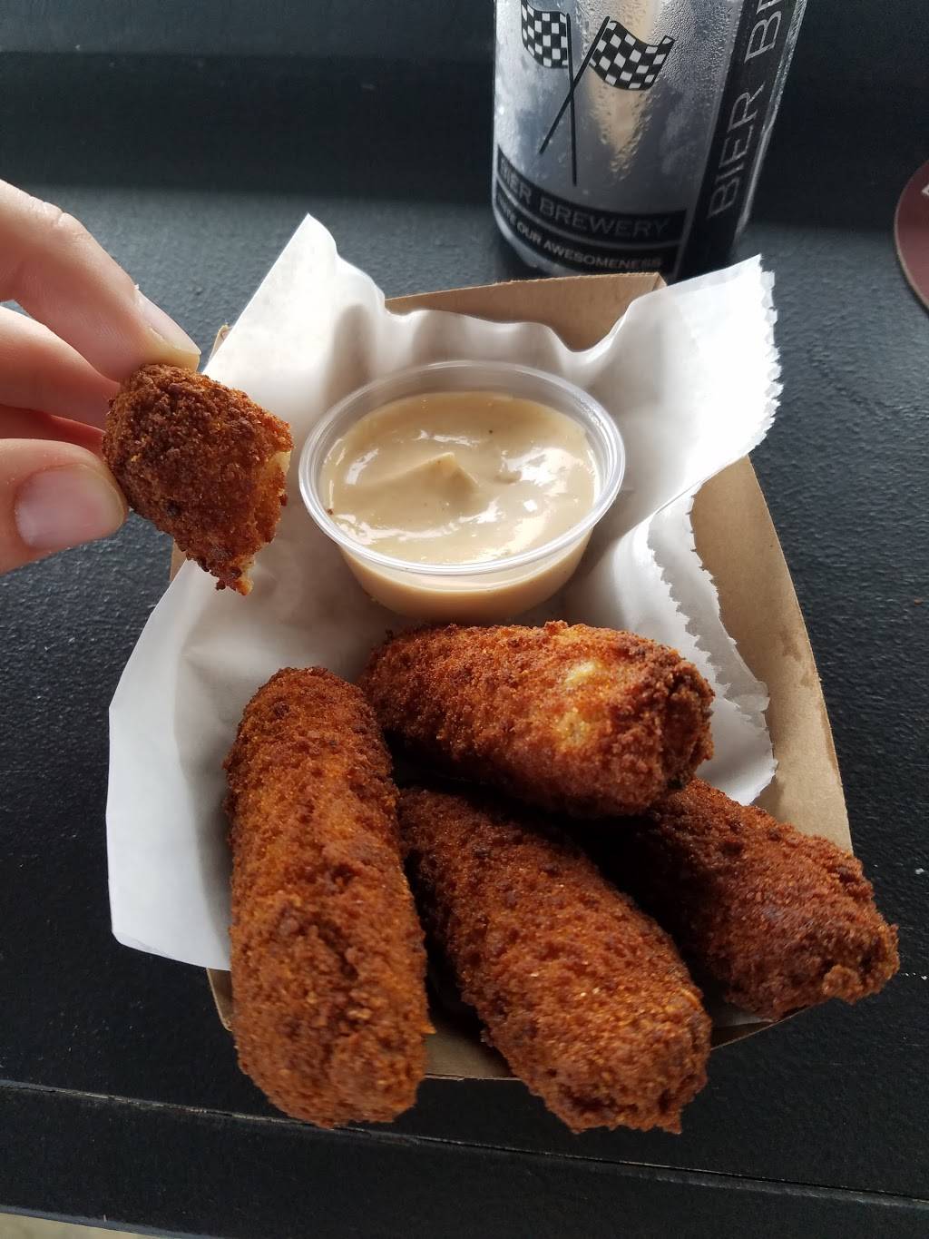 Elena Ruz | restaurant | 2201 E 46th St, Indianapolis, IN 46205, USA | 3178287068 OR +1 317-828-7068