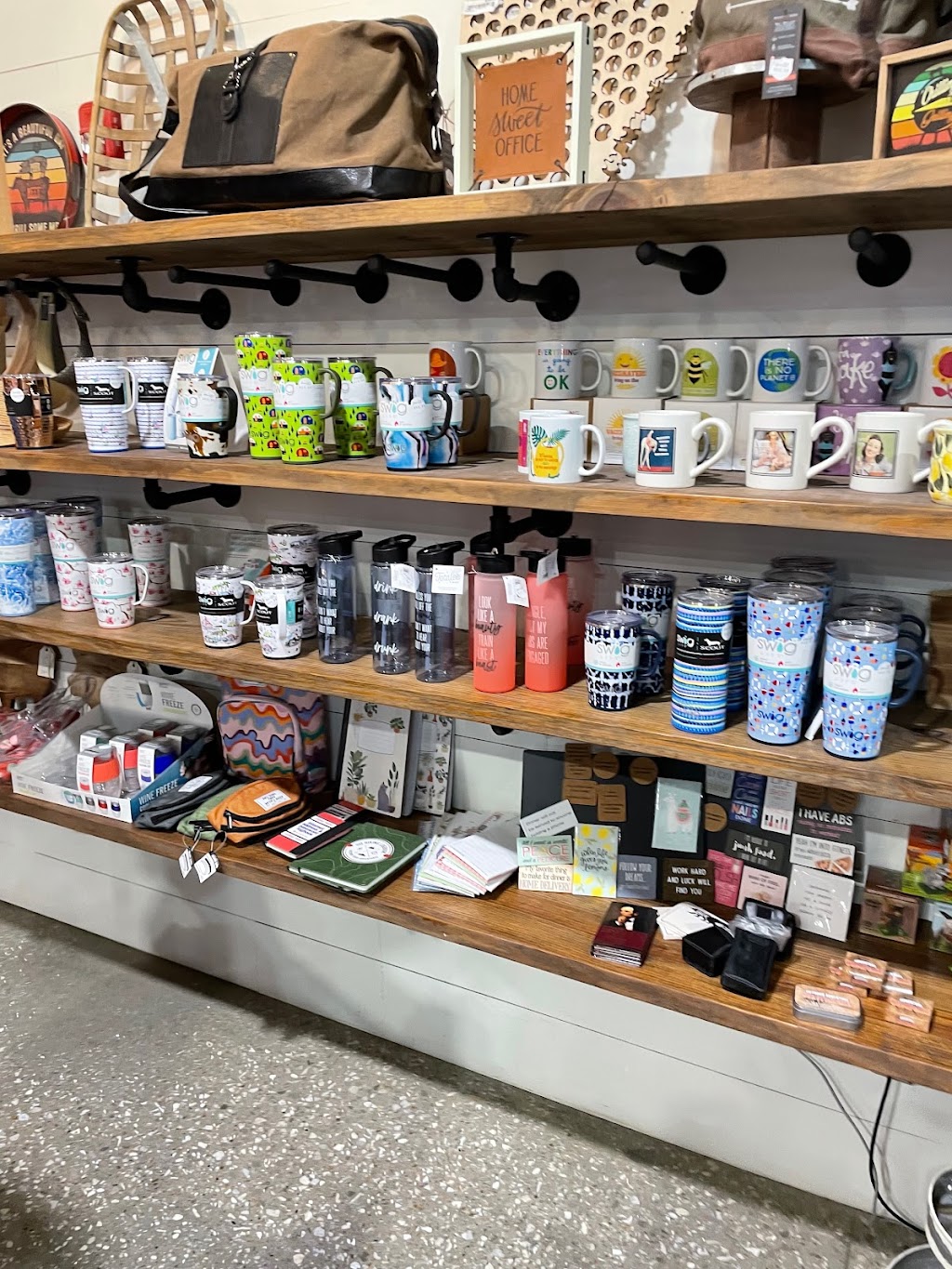 Workmans Travel Center | restaurant | 898 W Monroe Ave, Lowell, AR 72745, USA | 4794199424 OR +1 479-419-9424