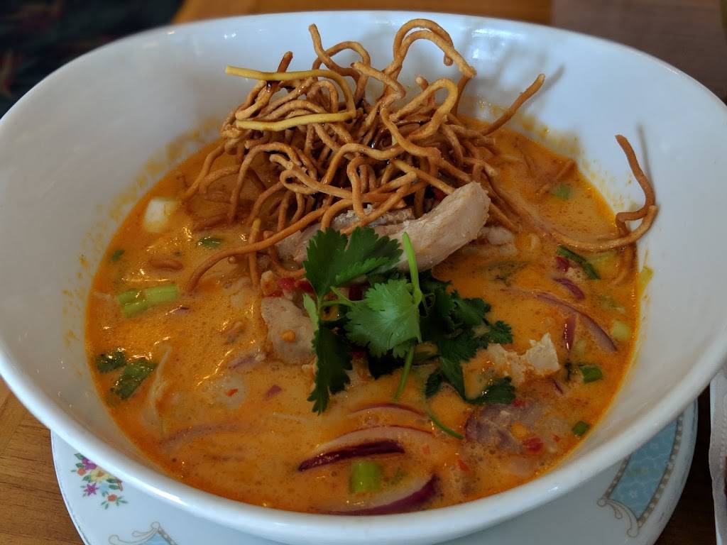 Pailin Thai Cuisine | restaurant | 5621 Hollywood Blvd, Los Angeles, CA 90028, USA | 3234677715 OR +1 323-467-7715