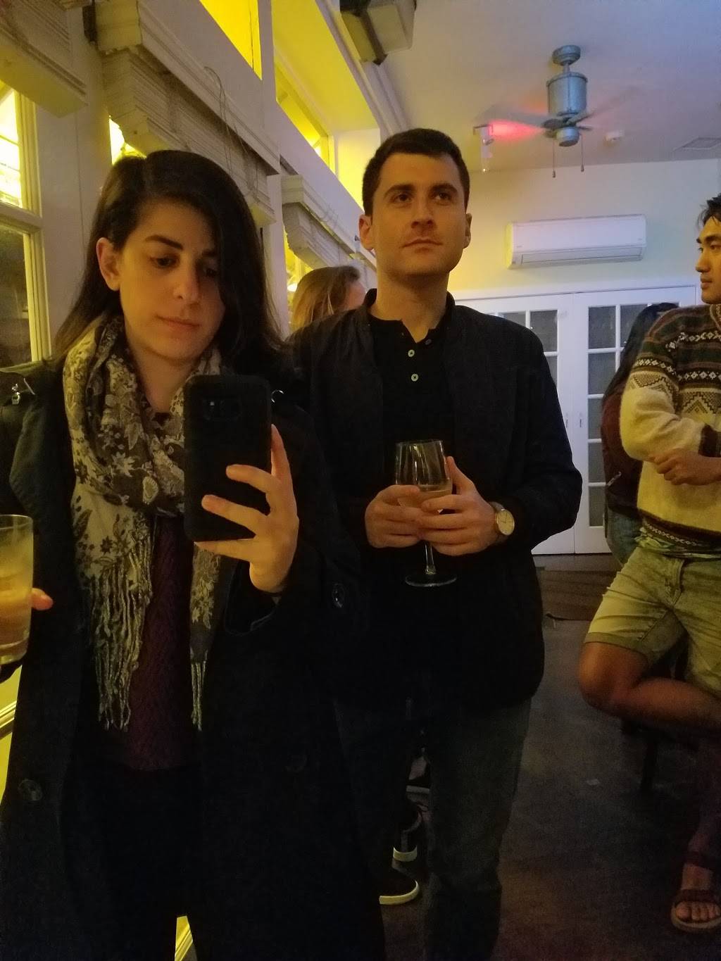 Serafina East Hampton | restaurant | 104 N Main St, East Hampton, NY 11937, USA | 6312673500 OR +1 631-267-3500