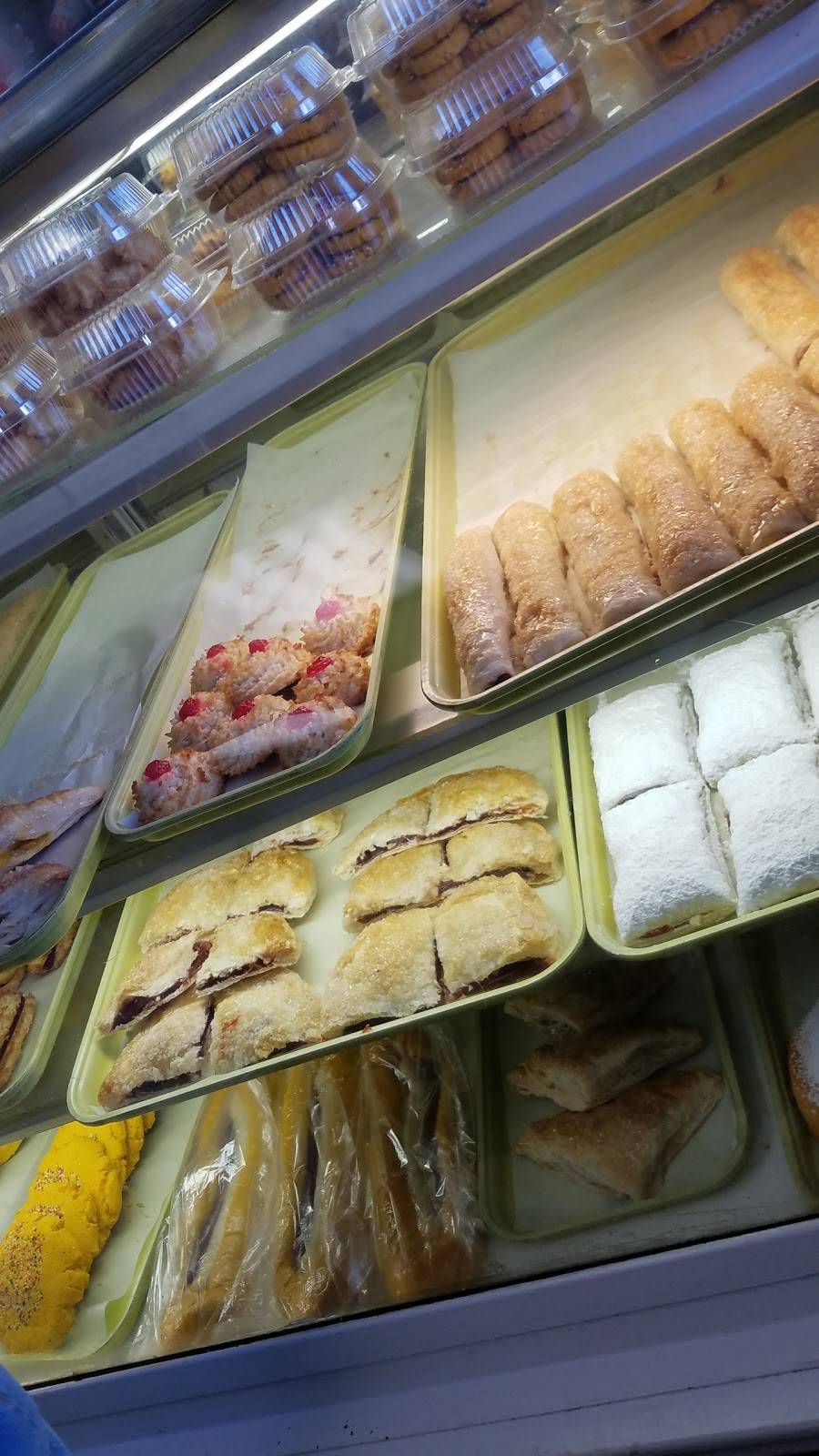 La Cayeyana Donis Bakery | bakery | 188 Lamberton St, New Haven, CT 06519, USA | 2037898030 OR +1 203-789-8030