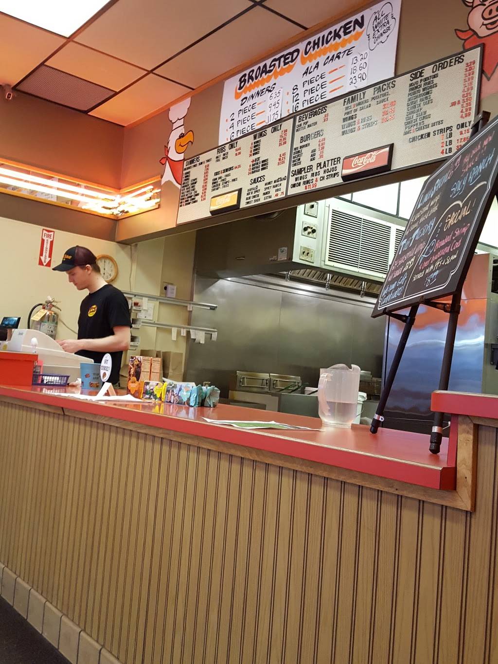 Wing Joint | restaurant | 10603 University Ave NE, Blaine, MN 55434, USA | 7637553735 OR +1 763-755-3735