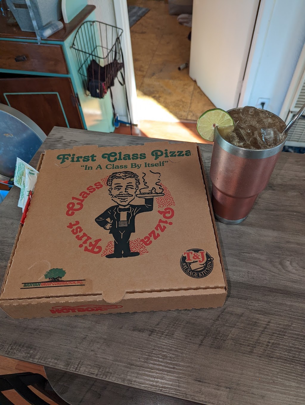 First Class Pizza | meal delivery | 8454 Edinger Ave, Huntington Beach, CA 92647, USA | 7144750940 OR +1 714-475-0940