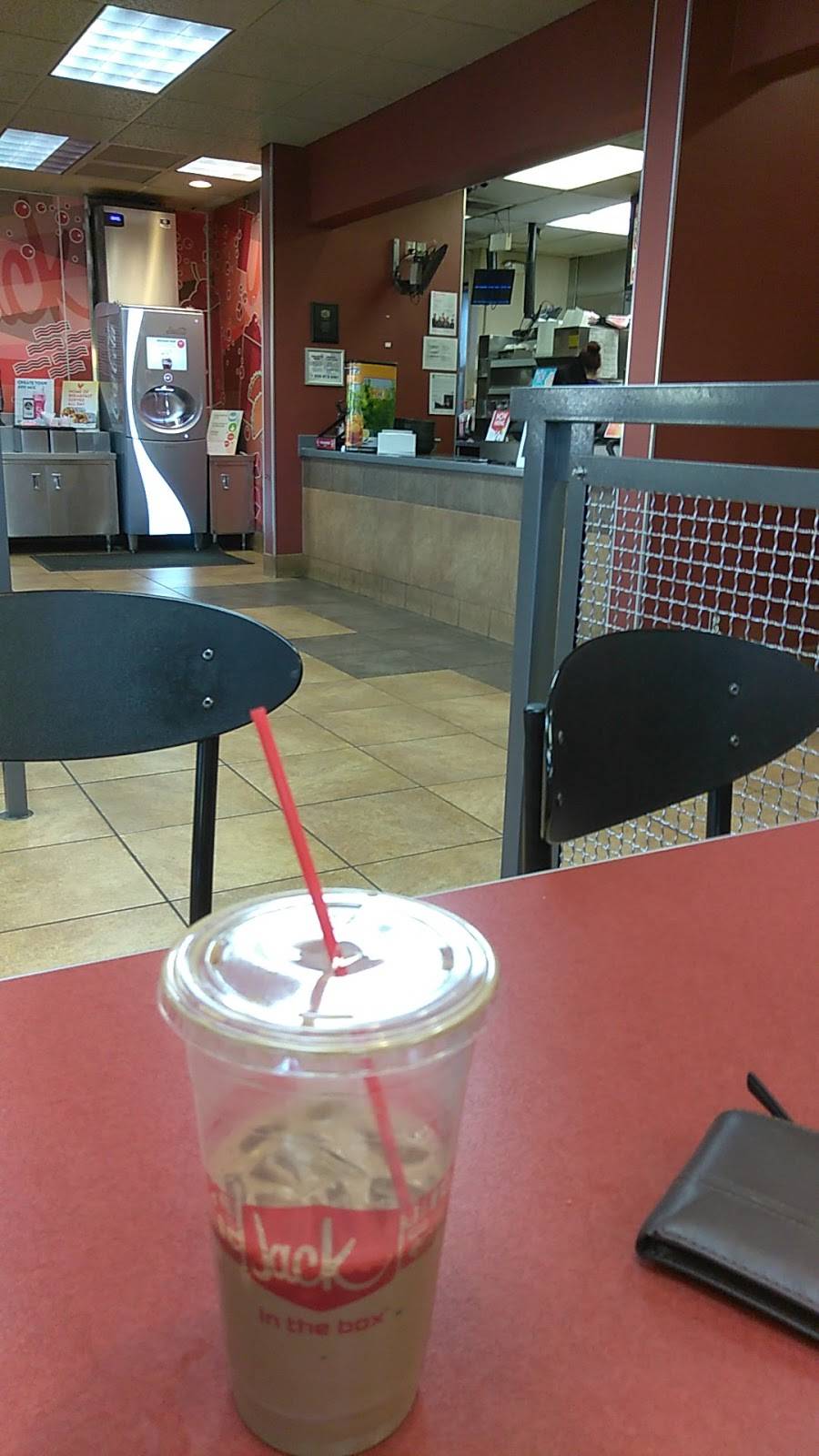 Jack in the Box | restaurant | 1045 Dana Dr, Redding, CA 96003, USA | 5302225520 OR +1 530-222-5520