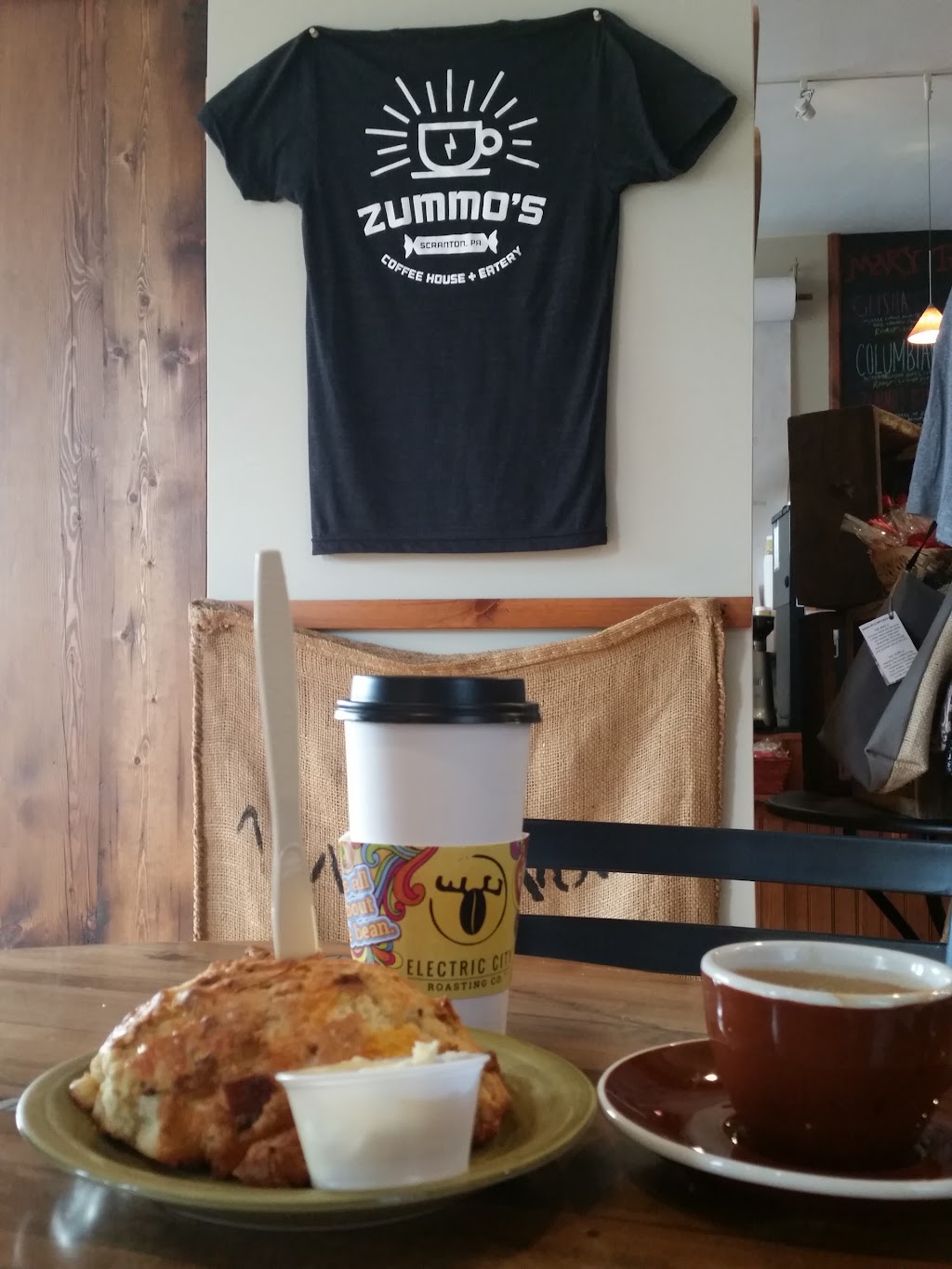 Zummos Cafe | cafe | 916 Marion St, Scranton, PA 18509, USA | 5703442715 OR +1 570-344-2715