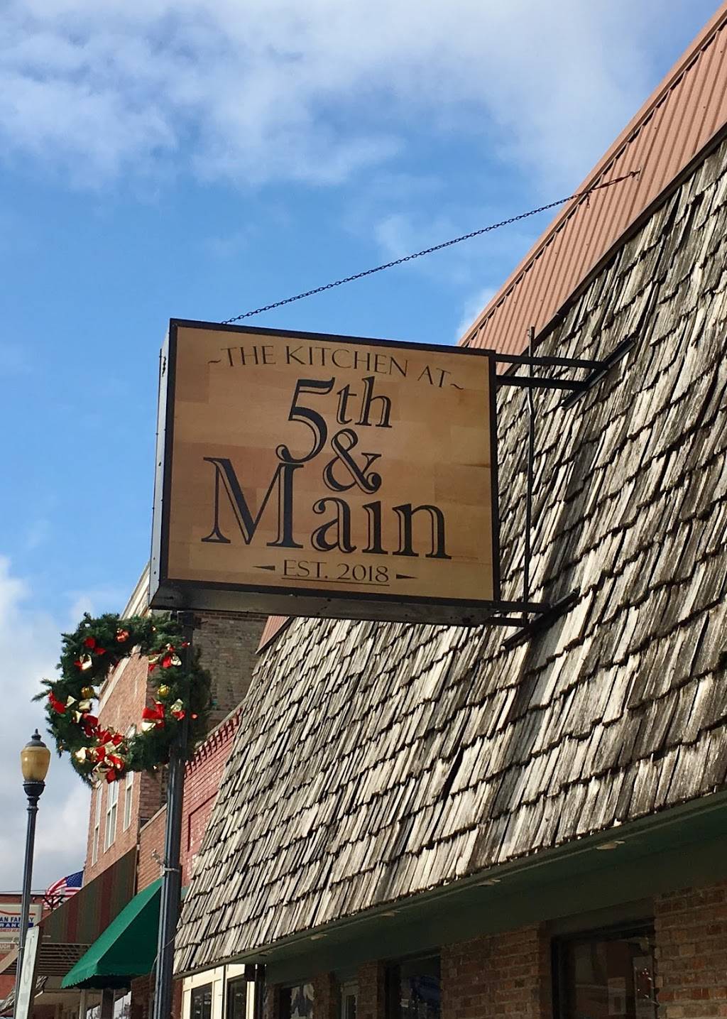 The Kitchen at 5th & Main | restaurant | 505 W Main St, Mitchell, IN 47446, USA | 8129922160 OR +1 812-992-2160