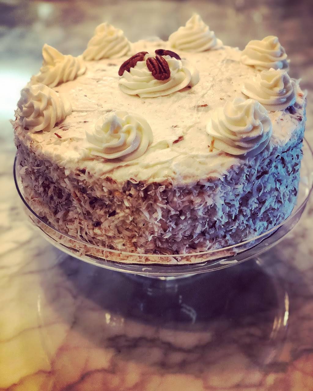 The Farfalle Bistro and Farfalle Dollies Catering and Confection | restaurant | 318 SE Green St, Lees Summit, MO 64063, USA | 8162076129 OR +1 816-207-6129