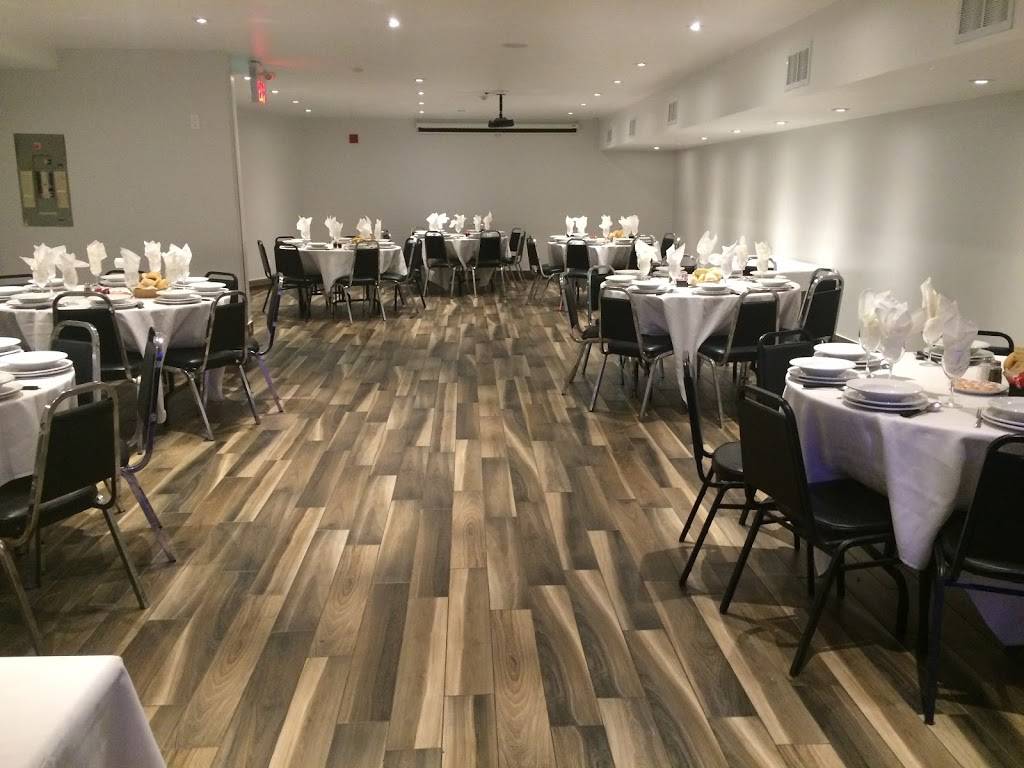 Bairrada Churrasqueira Grillhouse | restaurant | 33 Hillcrest Ave, Mississauga, ON L5B 1K5, Canada | 9052739438 OR +1 905-273-9438