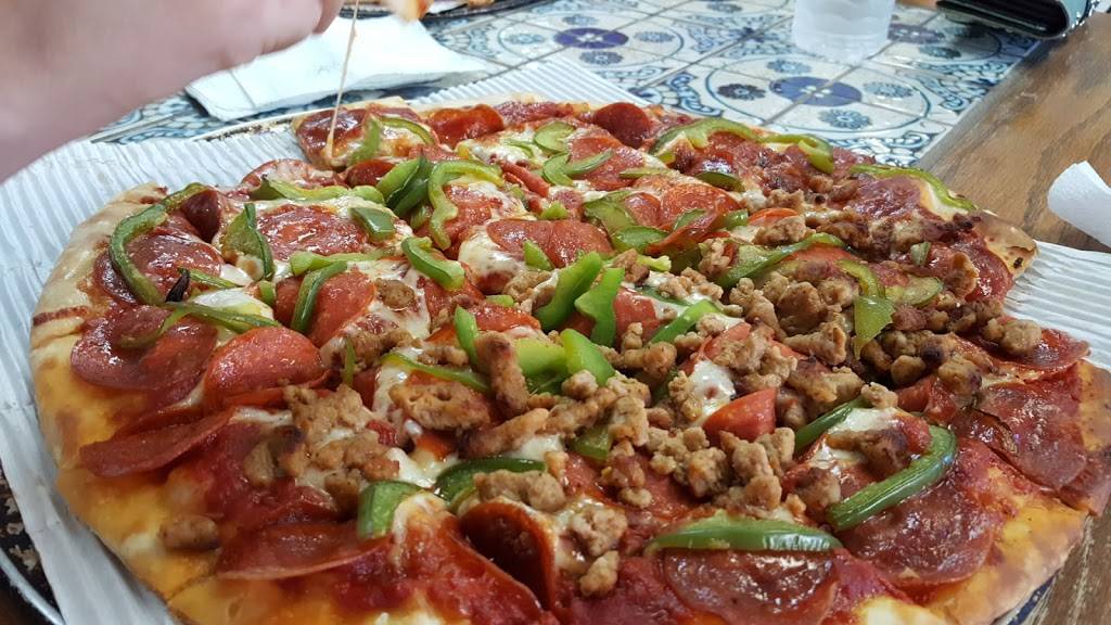 Frostys Pizza | restaurant | 11 N Main St, Mechanicsburg, OH 43044, USA | 9378341900 OR +1 937-834-1900