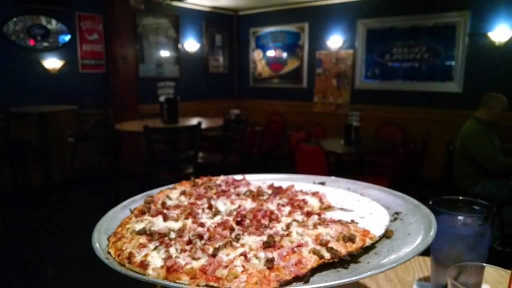 Chips Place | restaurant | 715 S Chipman St, Owosso, MI 48867, USA | 9897256868 OR +1 989-725-6868