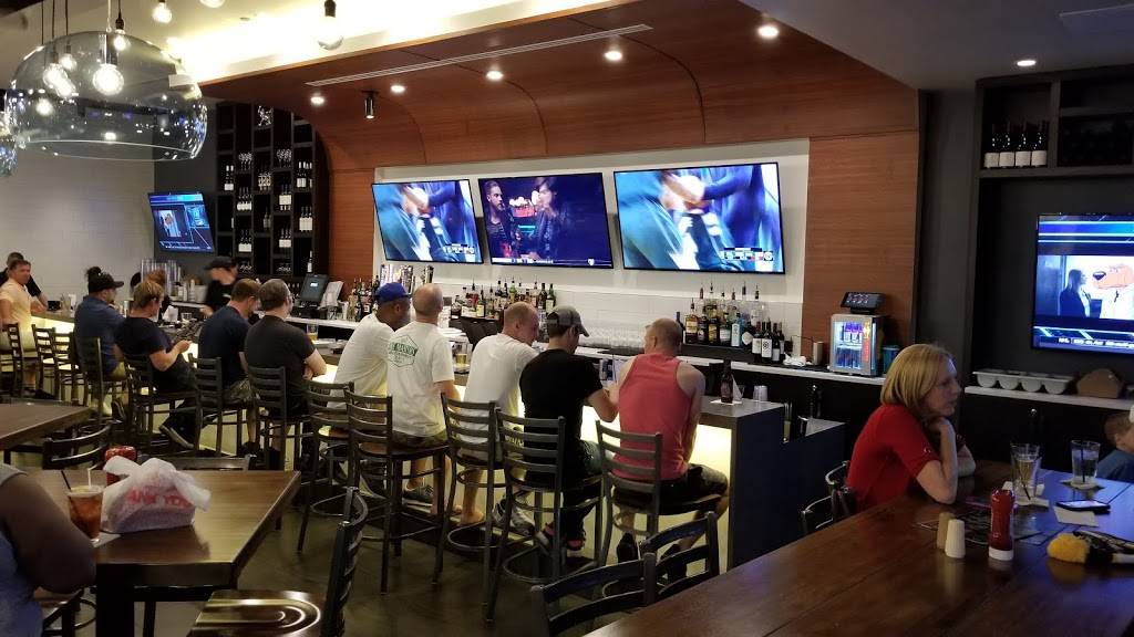 4 Corners Tavern | restaurant | 8250 Champions Gate Blvd, Davenport, FL 33896, USA | 4074792172 OR +1 407-479-2172