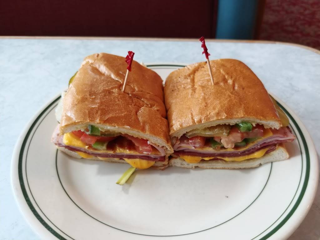 Andreas Pizza | restaurant | 7520 W Oklahoma Ave, Milwaukee, WI 53219, USA | 4143212233 OR +1 414-321-2233