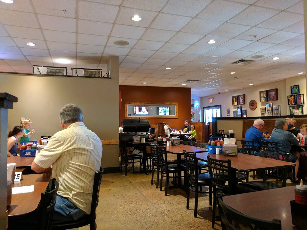 Smokey Ds BBQ | restaurant | 5055 NW 2nd St, Des Moines, IA 50313, USA | 5152432747 OR +1 515-243-2747