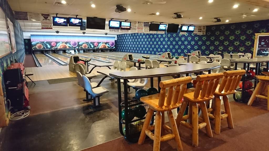 Spare Time Bowl Bar & Grill | restaurant | 440 Industrial Ave, Turtle Lake, WI 54889, USA | 7159864244 OR +1 715-986-4244