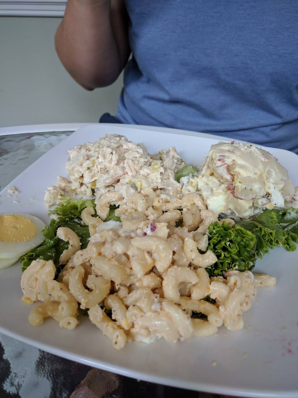 Mrs Lacys Magnolia House | restaurant | 405 Carthage St, Sanford, NC 27330, USA | 9197776787 OR +1 919-777-6787