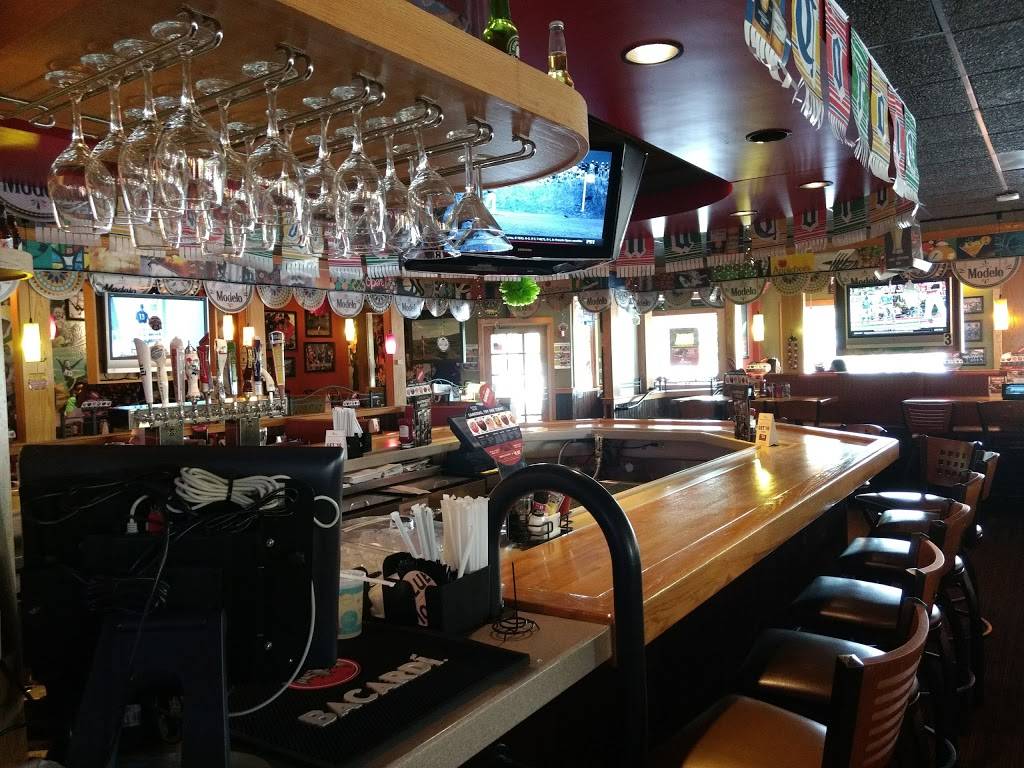 Applebees Grill + Bar | restaurant | 221 NY-59, Airmont, NY 10901, USA | 8453697700 OR +1 845-369-7700