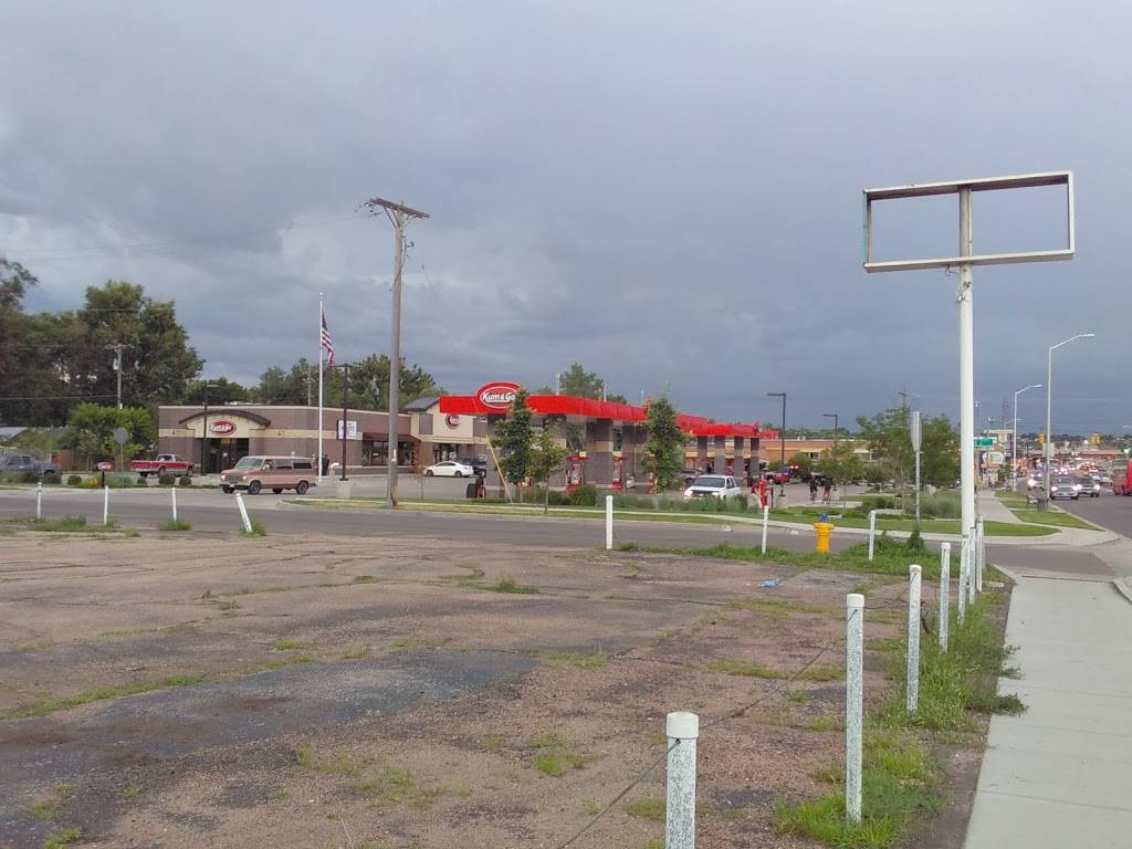 Kum & Go | meal takeaway | 1021 S Nevada Ave, Colorado Springs, CO 80903, USA | 7193628082 OR +1 719-362-8082