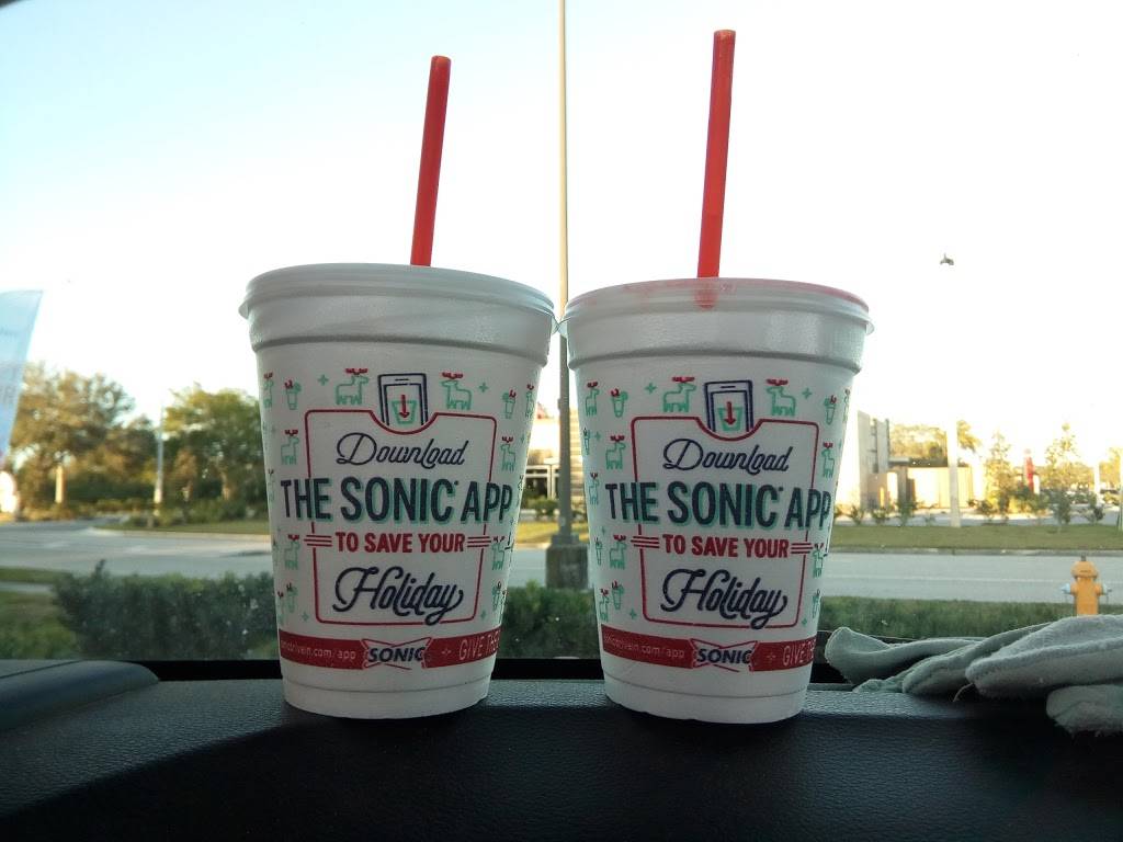 Sonic Drive-In | restaurant | 8803 US-301, Parrish, FL 34219, USA | 9417768135 OR +1 941-776-8135