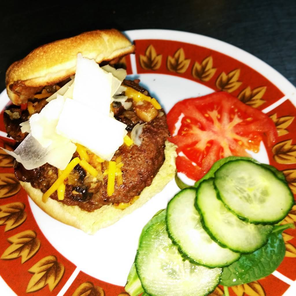 Gourmet Punch & More Cafe | restaurant | 4978 Soutel Dr #101, Jacksonville, FL 32208, USA | 9048684556 OR +1 904-868-4556