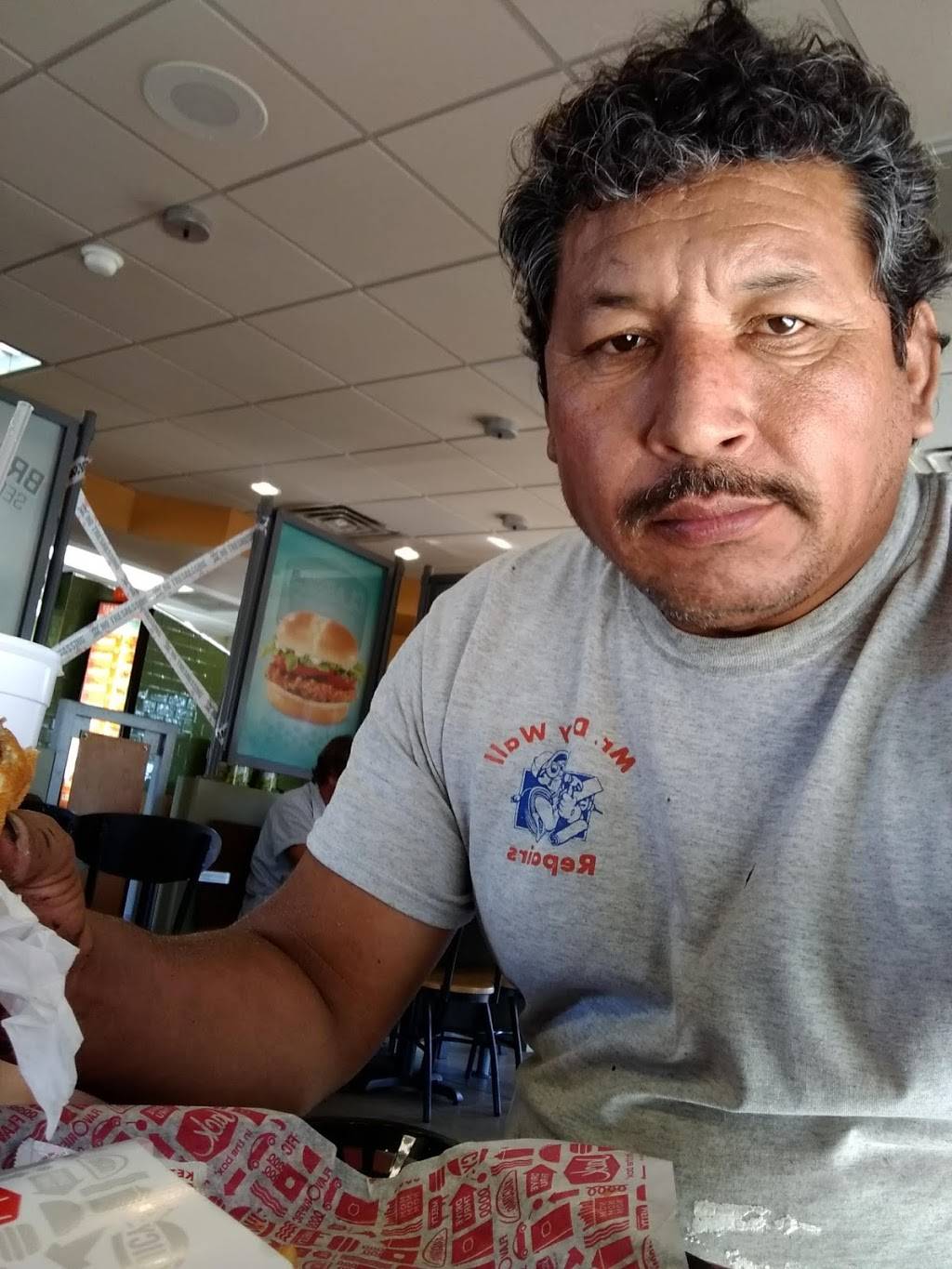 Jack in the Box | restaurant | 1665 W Fm 646 Rd, League City, TX 77573, USA | 2815341079 OR +1 281-534-1079