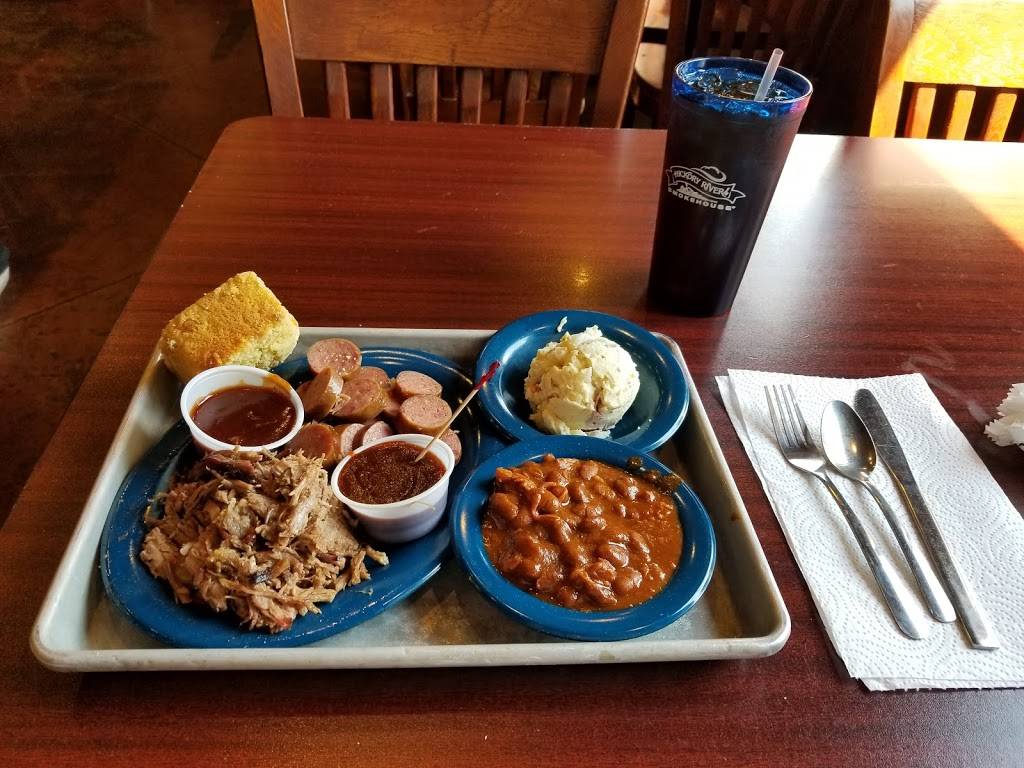 Hickory River Smokehouse | restaurant | 5101 West Holiday Drive, Peoria, IL 61615, USA | 3096831227 OR +1 309-683-1227