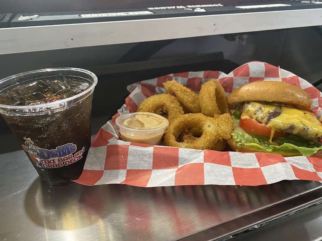 D&Ms Tiki Bar and Crab Deck | restaurant | 2207 Pulaski Hwy, Edgewood, MD 21040, USA | 4434020088 OR +1 443-402-0088