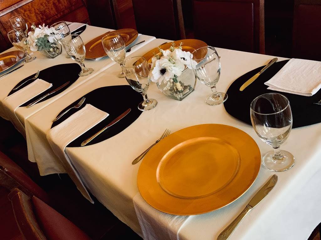 Sign of the Dove Restaurant | restaurant | 108 N, Church St, Buena Vista, GA 31803, USA | 2293141682 OR +1 229-314-1682