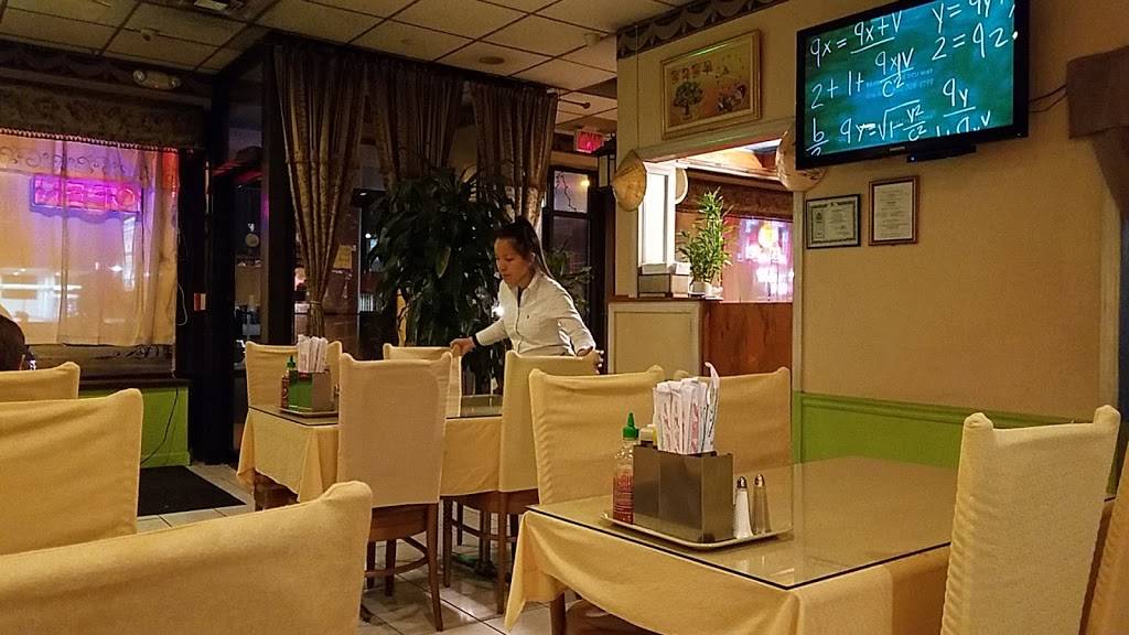 Pho Paris Restaurant | restaurant | 136 Newbury St #2, Peabody, MA 01960, USA | 9785358339 OR +1 978-535-8339