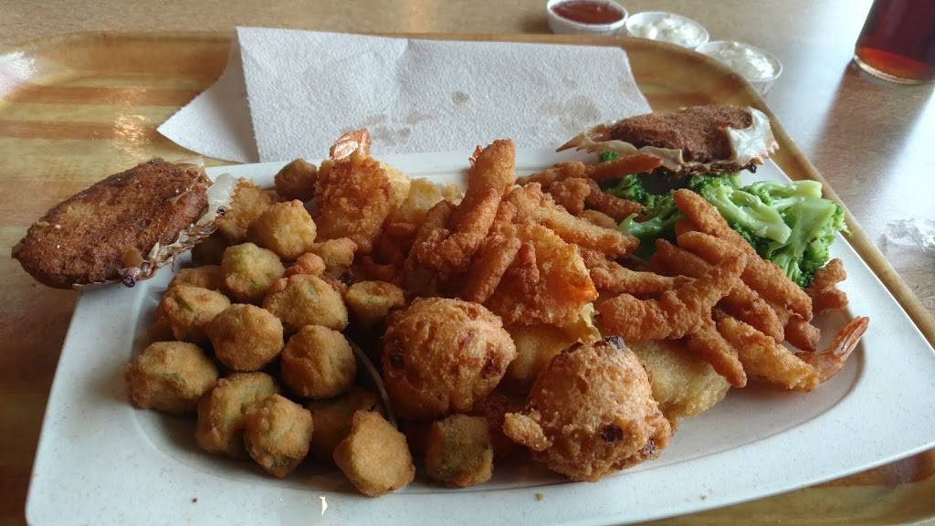 Captain Ds | restaurant | 1020 S Jefferson Ave, Cookeville, TN 38501, USA | 9315281600 OR +1 931-528-1600